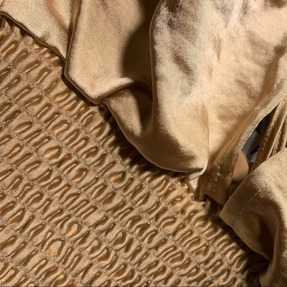 🌈SOLD🌈SOLD🌈SOLD🌈NWT motel satin champagne tie - Picture 5 of 8